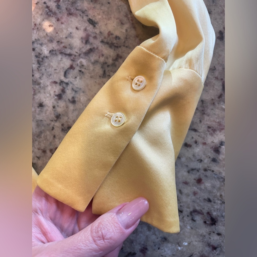 Women’s silk Garfield and marks Nordstrom royal yellow top size 2 - Picture 3 of 7